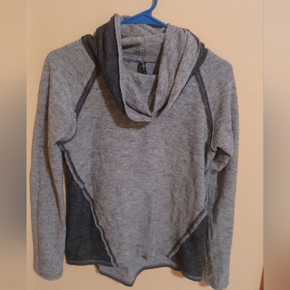 Kuhl Nove Pullover in gray